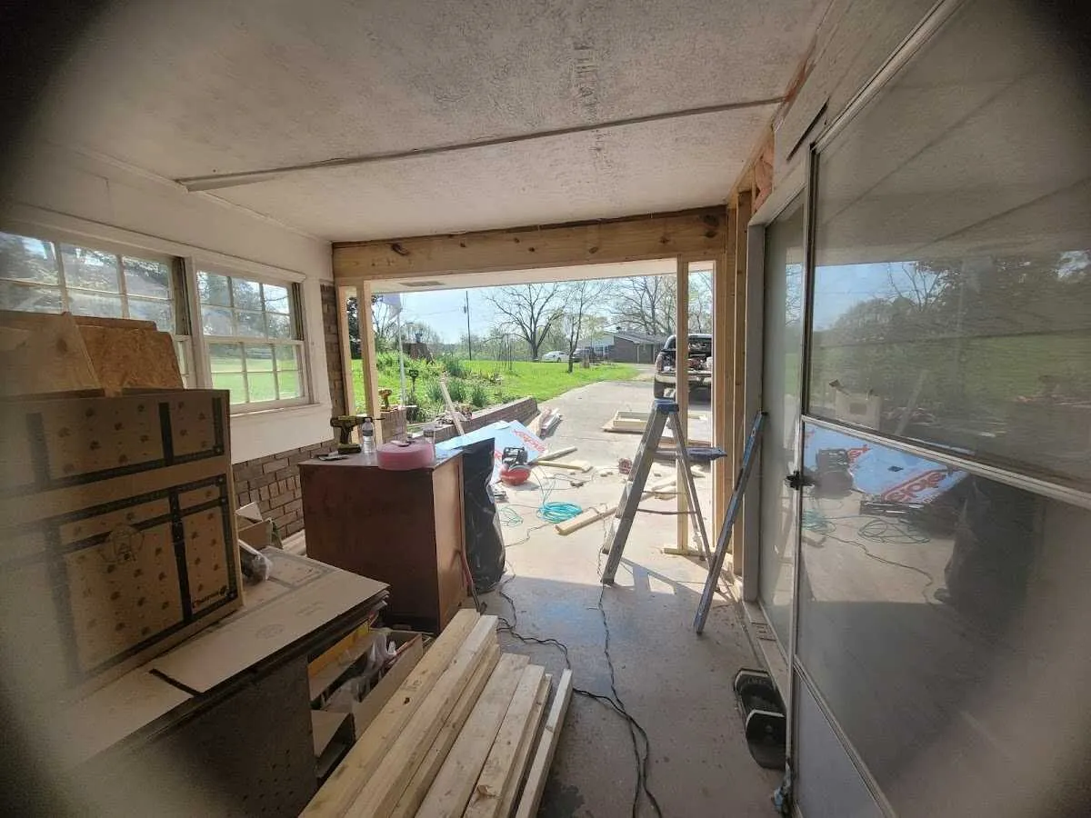 Air movers and dehumidifier for Drying & Dehumidification in Broadview Park