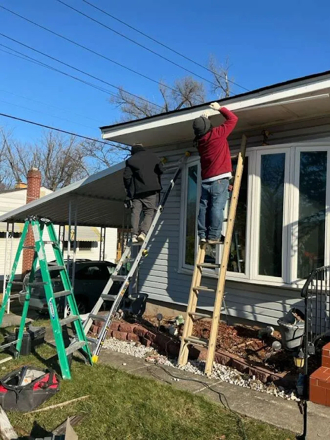 Restoration crew performing exterior repair in Broadview Park